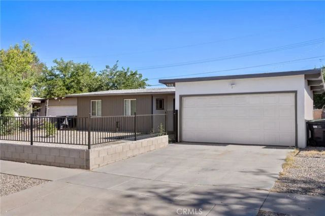 709 W Avenue H12, Lancaster, CA 93534