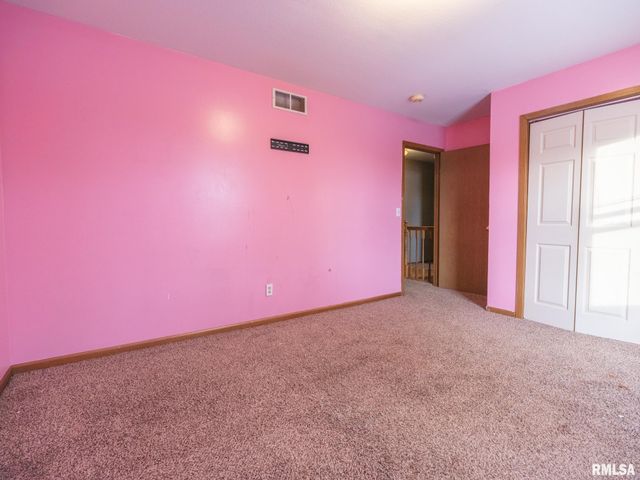 3317 W RICHWOODS Boulevard, Peoria, IL 61604