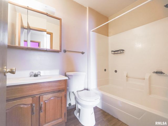 3317 W RICHWOODS Boulevard, Peoria, IL 61604