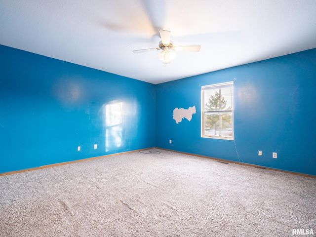 3317 W RICHWOODS Boulevard, Peoria, IL 61604