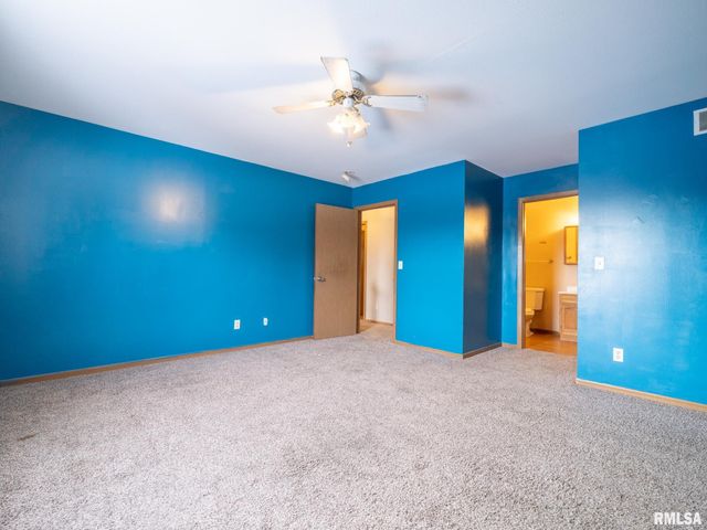 3317 W RICHWOODS Boulevard, Peoria, IL 61604