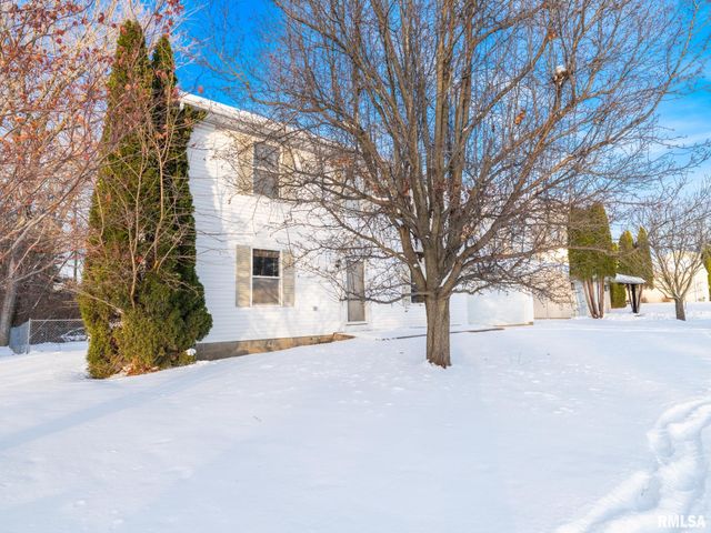 3317 W RICHWOODS Boulevard, Peoria, IL 61604