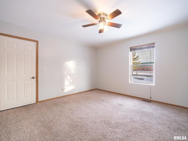 3317 W RICHWOODS Boulevard, Peoria, IL 61604