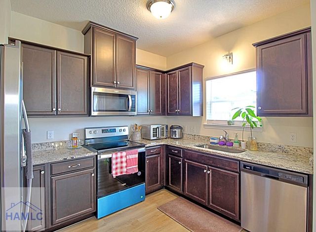 790 Grayson Avenue, Hinesville, GA 31313