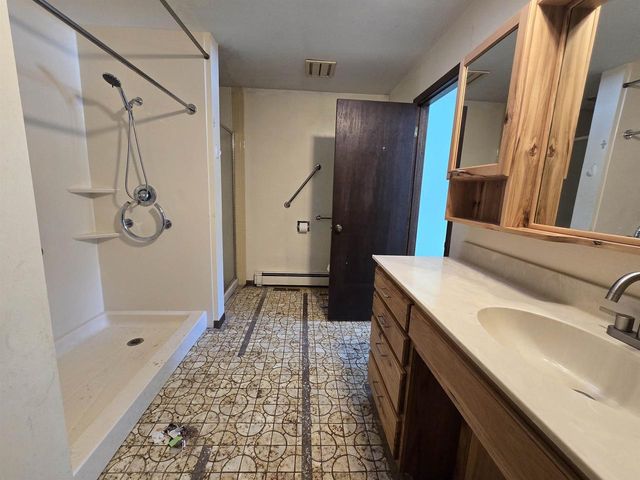 W9230 STATE ROAD 21, Wautoma, WI 54982