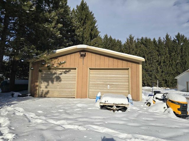 W9230 STATE ROAD 21, Wautoma, WI 54982