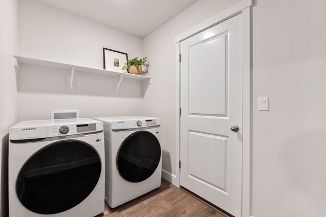 4058 SW Obsidian Place 190, Redmond, OR 97756