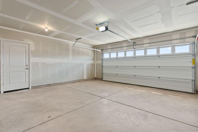 4058 SW Obsidian Place 190, Redmond, OR 97756