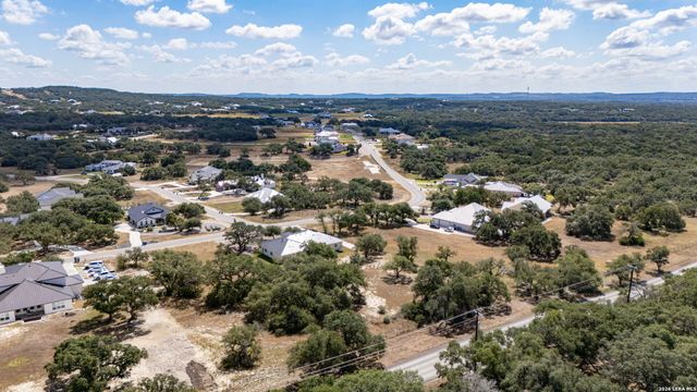 909 Annabelle Ave, Bulverde, TX 78163