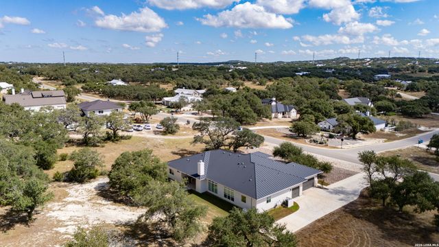 909 Annabelle Ave, Bulverde, TX 78163