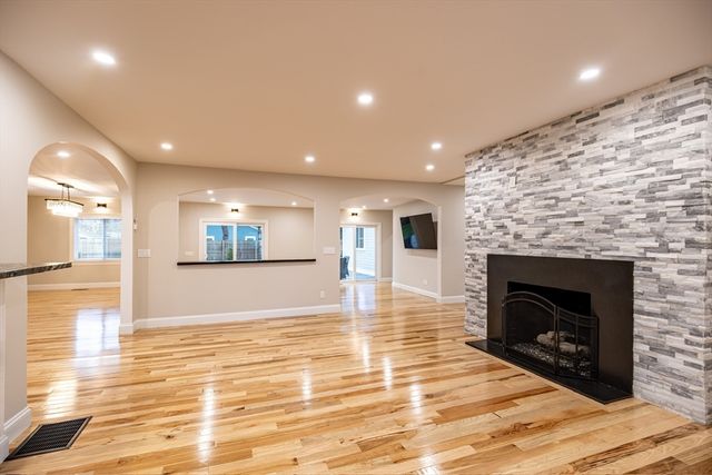 2 Ernst Way, Harwich, MA 02645