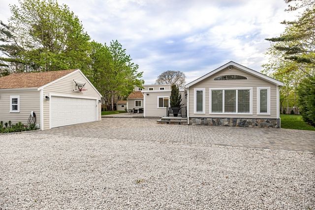 2 Ernst Way, Harwich, MA 02645