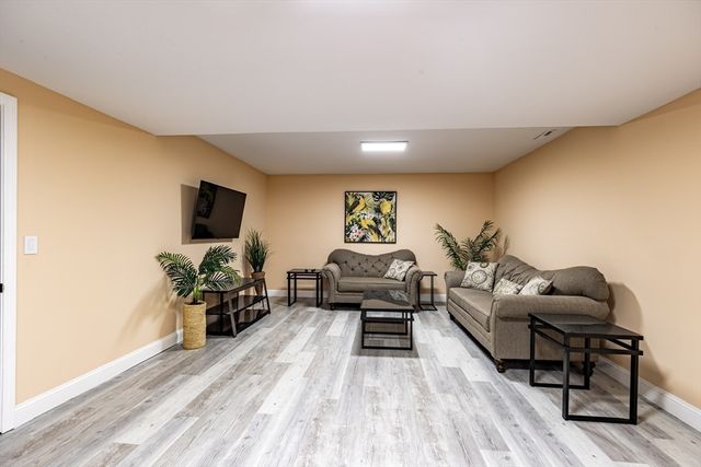 2 Ernst Way, Harwich, MA 02645