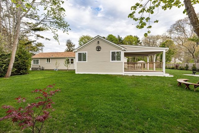 2 Ernst Way, Harwich, MA 02645