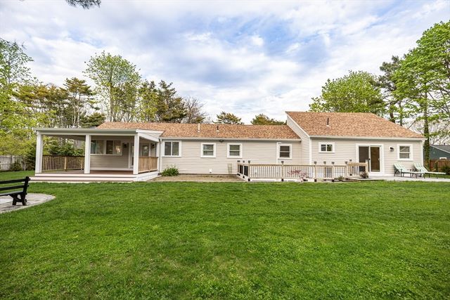 2 Ernst Way, Harwich, MA 02645