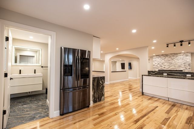 2 Ernst Way, Harwich, MA 02645