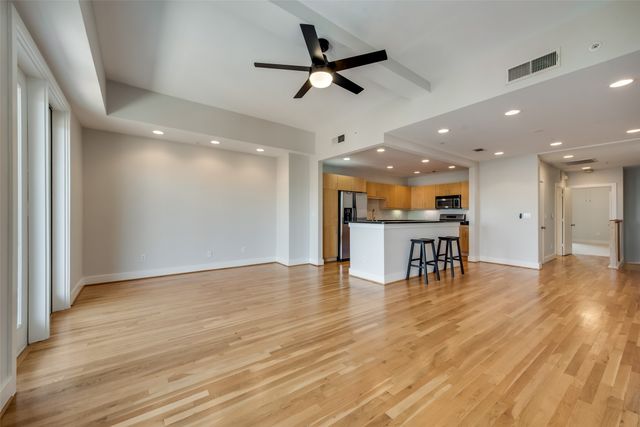 5055 Addison Circle 407, Addison, TX 75001