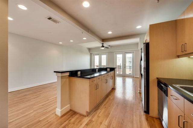 5055 Addison Circle 407, Addison, TX 75001