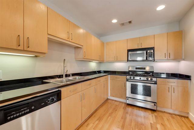 5055 Addison Circle 407, Addison, TX 75001