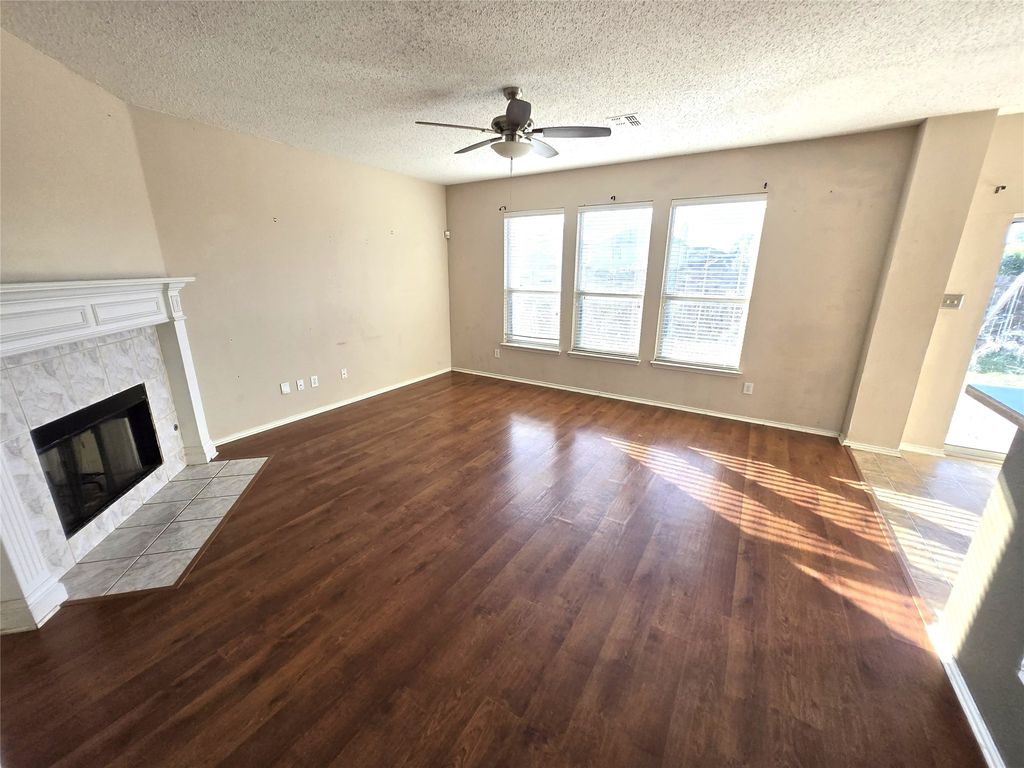 4648 Cool Ridge Court, Fort Worth, TX 76133