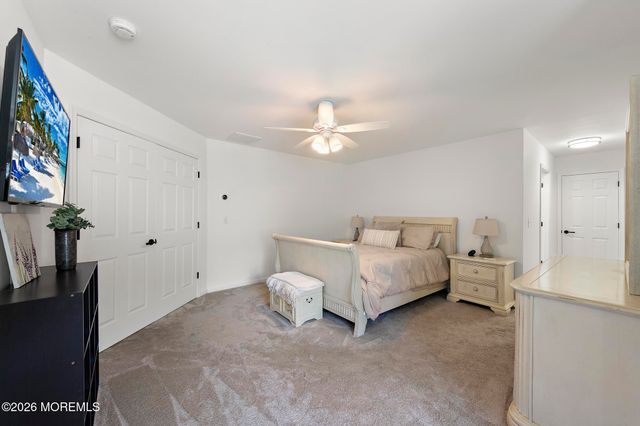 18 Regina Drive, Brick, NJ 08724