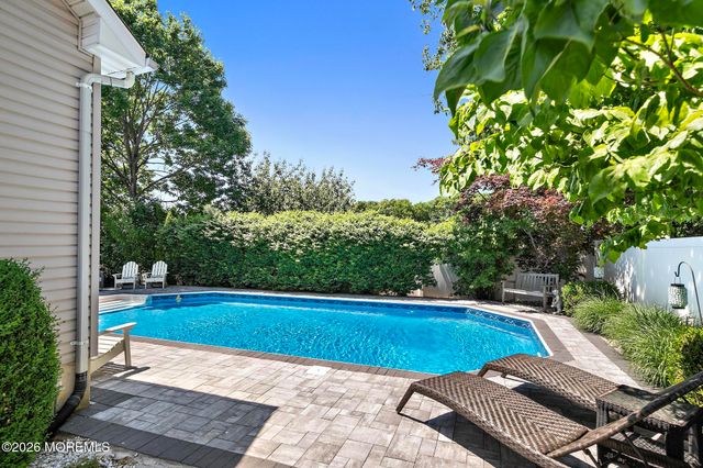 18 Regina Drive, Brick, NJ 08724