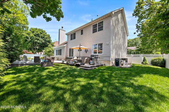 18 Regina Drive, Brick, NJ 08724
