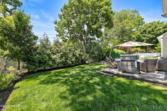 18 Regina Drive, Brick, NJ 08724