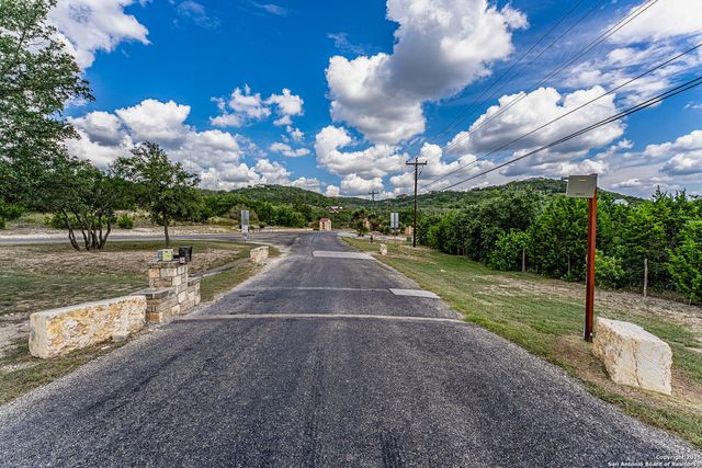 0 Pr 1732, Mico, TX 78056