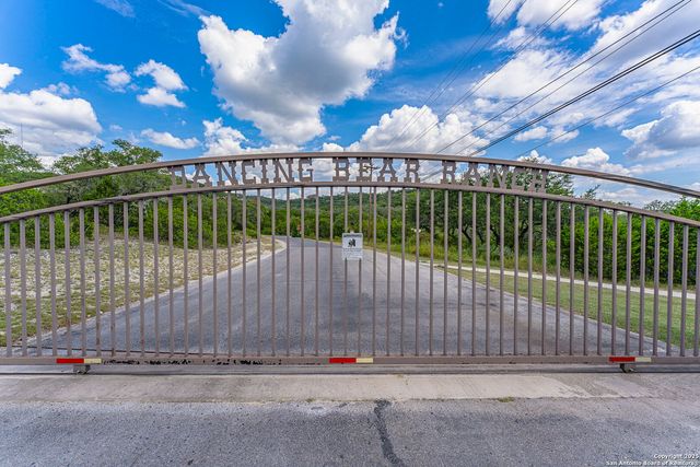 0 Pr 1732, Mico, TX 78056