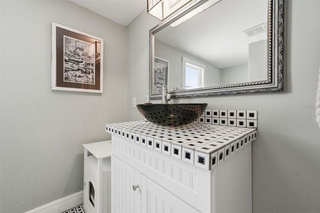 812 SANFORD AVENUE, Sanford, FL 32771