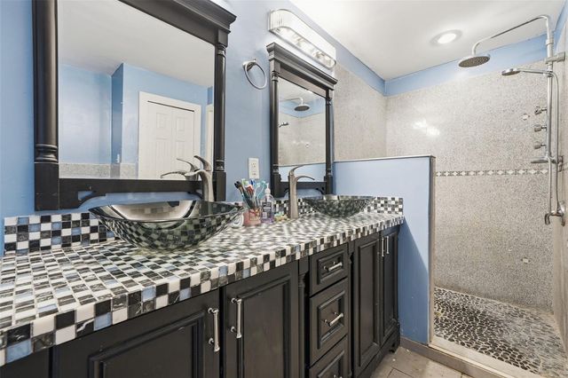 812 SANFORD AVENUE, Sanford, FL 32771