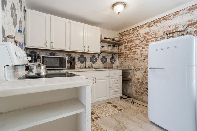 812 SANFORD AVENUE, Sanford, FL 32771