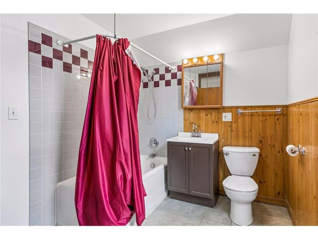 745 Broadway Street, Hammond, WI 54015