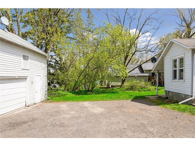 745 Broadway Street, Hammond, WI 54015