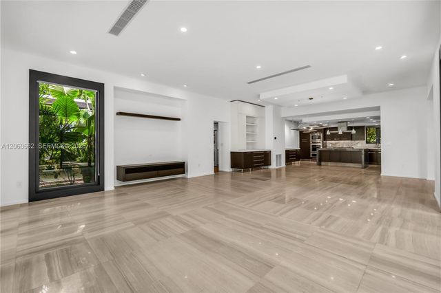 6840 Sunrise Pl, Coral Gables, FL 33133