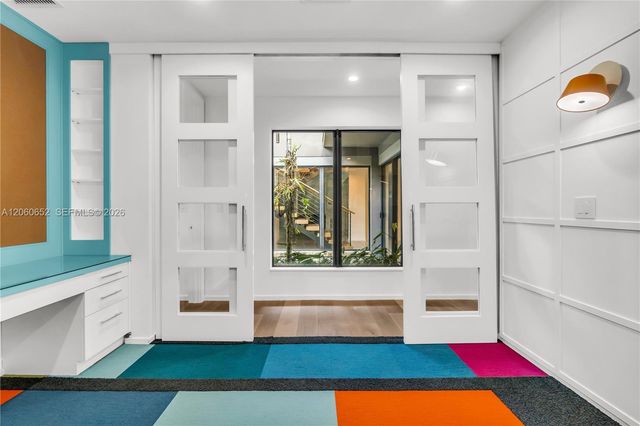 6840 Sunrise Pl, Coral Gables, FL 33133