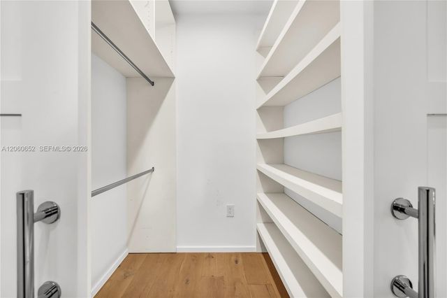 6840 Sunrise Pl, Coral Gables, FL 33133