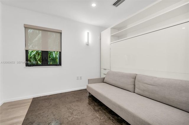 6840 Sunrise Pl, Coral Gables, FL 33133