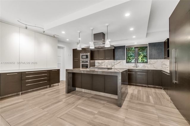 6840 Sunrise Pl, Coral Gables, FL 33133
