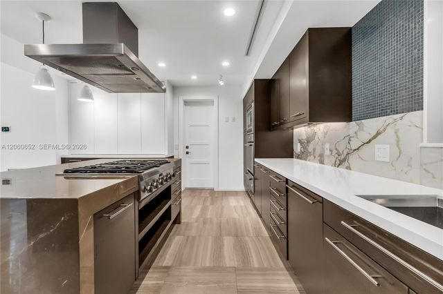6840 Sunrise Pl, Coral Gables, FL 33133