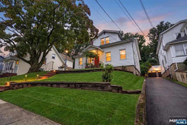 13 Valley Way, West Orange, NJ 07052