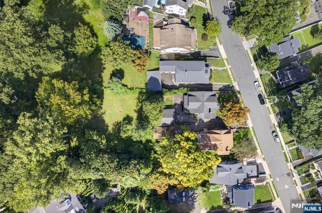 13 Valley Way, West Orange, NJ 07052