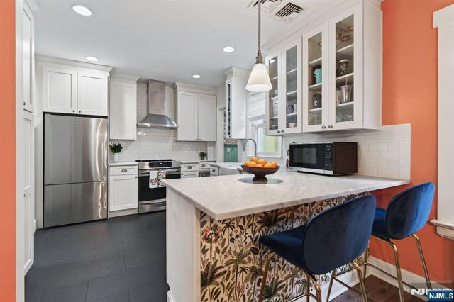13 Valley Way, West Orange, NJ 07052