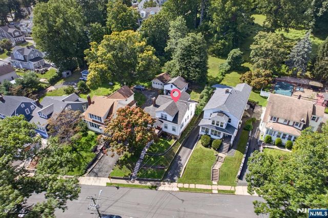 13 Valley Way, West Orange, NJ 07052