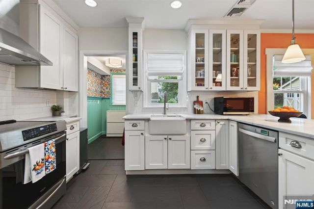 13 Valley Way, West Orange, NJ 07052