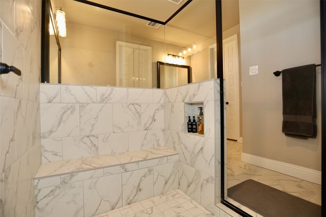 8829 Hidden Pond Street, Justin, TX 76247