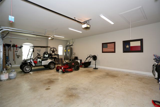 8829 Hidden Pond Street, Justin, TX 76247