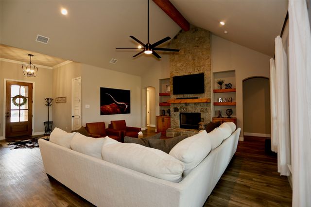 8829 Hidden Pond Street, Justin, TX 76247