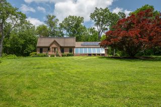 79 Ben Whitney Lane, Bridgewater, CT 06752